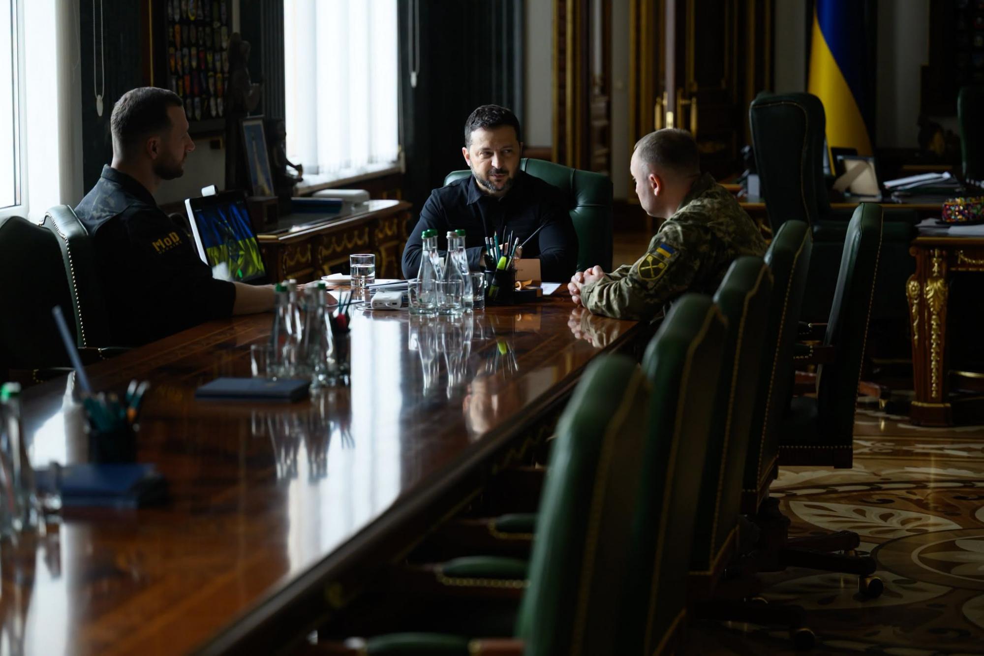 Зеленський підтвердив збиття реактивного "Шахеда" новим дроном-перехоплювачем